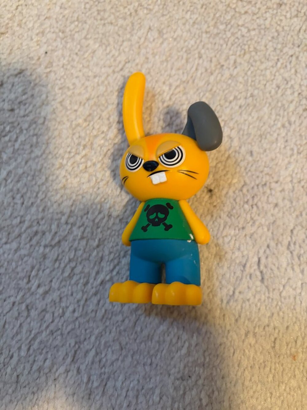 Designer Vinyl Rabbit Figure Collectible Toy - Picture 2 of 3